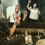 Manu Keusch - @scarletcross__ - Instagram