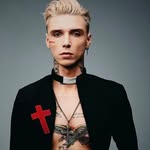 Scarlet Cross - @scarlet_cross_ - Instagram