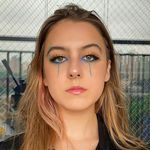 Scarlet Davis - @scarlet.davis2 - Instagram