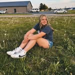 Scarlett Hall - @scarlett.hall.7528 - Instagram