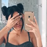 Scarlet Holt - @scarllholt - Instagram