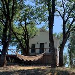 Scarlet Meyer & Travis Foote - @winecountryrental - Instagram