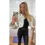Scarlet Ward - @scarletward - Instagram