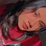 Scarlet waters 🥰 - @scarletsadaisalas - Instagram