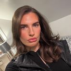 Scarlett Barton - Facebook