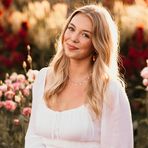 Scarlett Barton - Facebook