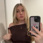 scar - @scarlettbenderr - Instagram