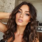 Scarlett Brooks - Facebook