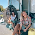 Scarlett Johns - Facebook