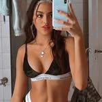 Scarlett Pembroke Maxwell - @scarlett__pemb.max - Instagram