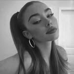 𝐒𝐜𝐚𝐫𝐥𝐞𝐭𝐭 𝐑𝐢𝐝𝐝𝐥𝐞 - @__.scarlett.riddle.__ - Instagram