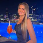 Scarlet Rowe - Facebook