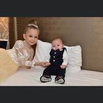 Scarlet Stein - Facebook