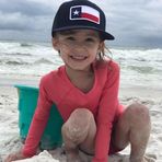 Scarlett Strong - Facebook