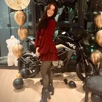 Scarlett Wolf - @reddwolf13 - Instagram