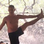 Scott Arnott - @scottarnottyoga - Instagram