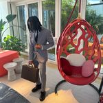 Scott Calloway - @lvbeamn - Instagram