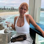 Neave - @neavesamscott - Instagram