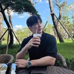 Frank Scott Rowan - @naila_cleo_vey - Instagram