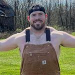 Scott Vest - @vestthesweater - Instagram