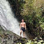Sean Coates - @sean_sneakrs06 - Instagram