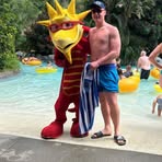 Shaun Hampson - Facebook
