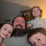 Sean Stratton - @bear051782 - Instagram