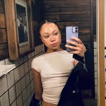 Selena Carter - @selinouterspace - Instagram