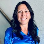 Selena Coble with Rock Island Realty - @selenarockislandrealty - Instagram