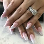 Selena Tran - @nailsbyselena - Instagram