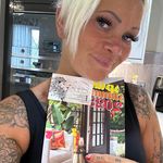 Selina Bishop - @birdselina - Instagram