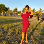 Selina Thomas - @selinathomas63 - Instagram