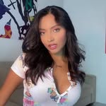 Serena Phillips - @larcanew - Instagram