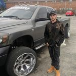 Seth Borden - @seth.borden.5 - Instagram