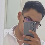 Seth Flores - @seth_.flores - Instagram
