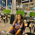 Shania Leon - Facebook