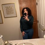 Shania Smith - @theyluv.nia18 - Instagram