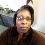 Shannon Bronson - @mizzpeache2k - Instagram