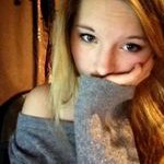 Shannon Romo - @3kneefealienly - Instagram