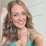 Shannon Thomas - @shantakescare - Instagram