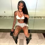 𝗦𝗛𝗔𝗥𝗜★ - @sharidabratt - Instagram