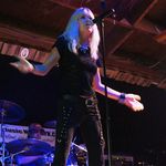 Shari Mills - @sharimills2004 - Instagram