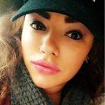 Sharon bee - @shabeecrosroad - Instagram