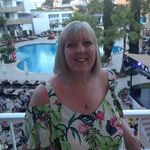 Sharon Brough - @snowballshaz - Instagram