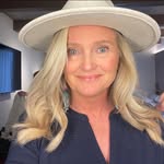 Sharon Dewey Cassidy - @sharoncassidystyle - Instagram