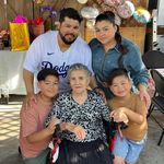Sharon Cisneros - @momcisneros - Instagram