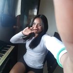 Sharon Correa - @nicoo.lovv - Instagram