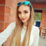 Sharon Dewitt - @classicbonnie505 - Instagram