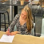 Sharon Harms - @helenasharon.x - Instagram