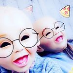 twin twat - @harold.and.sharon - Instagram